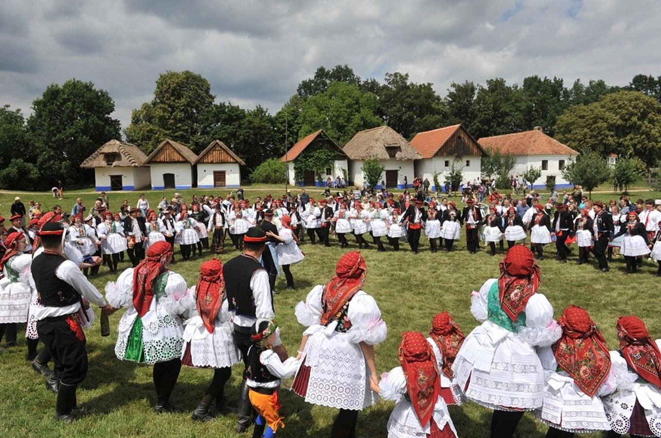 Vinařství a folklor